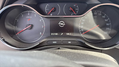 Opel Crossland 1.2 Elegance s&s 110cv (10)