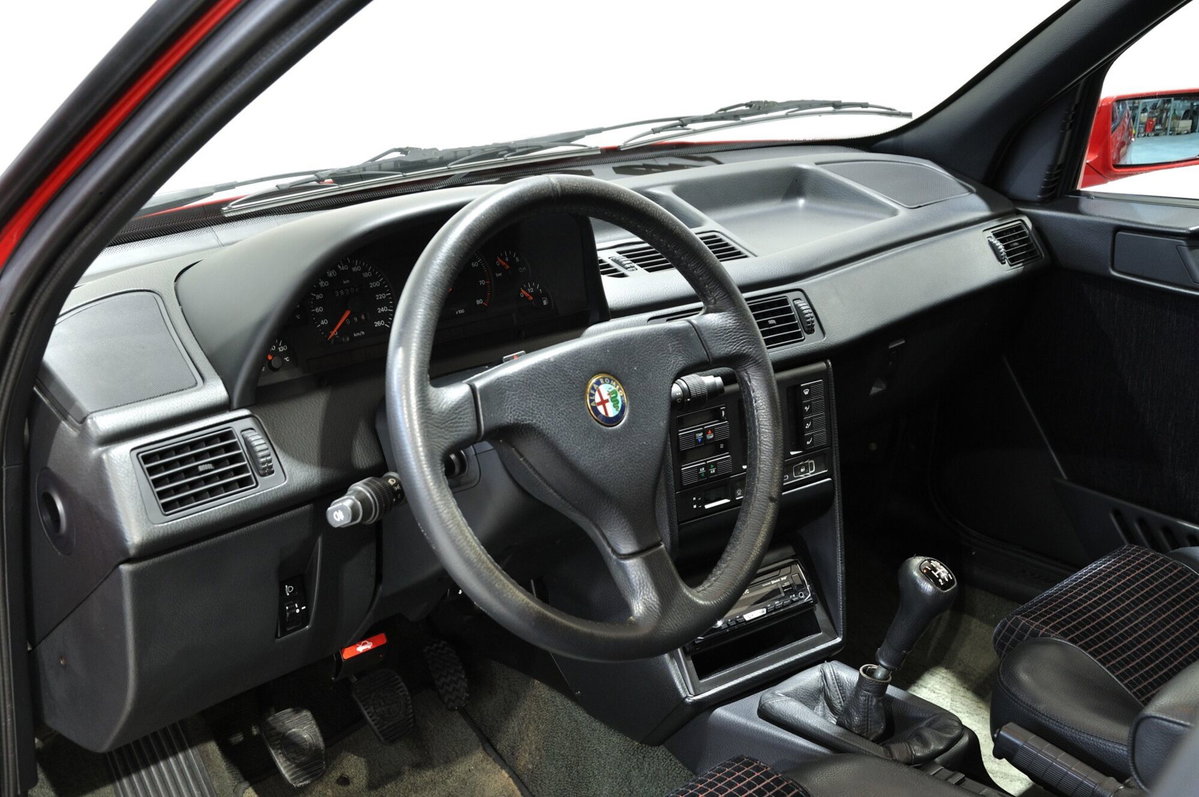 Alfa Romeo 155 2.0i turbo 16V cat Q4 (13)