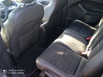 Ford Kuga 2.0 TDCI 150 CV S&S 4WD Powershift ST-Line (13)