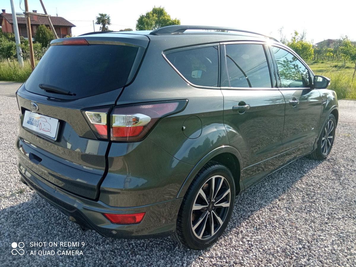 Ford Kuga 2.0 TDCI 150 CV S&S 4WD Powershift ST-Line (7)