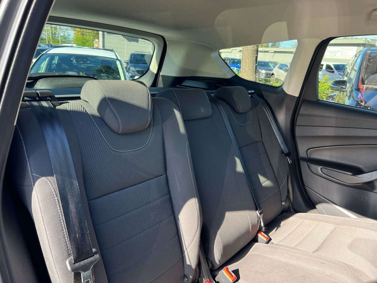Ford Kuga 2.0 TDCI 120 CV S&S 2WD Titanium X (11)