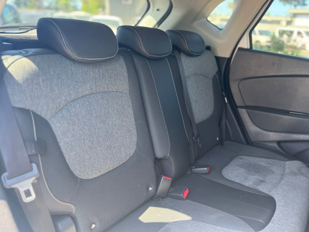 Renault Captur TCe 12V 90 CV Sport Edition2 (12)