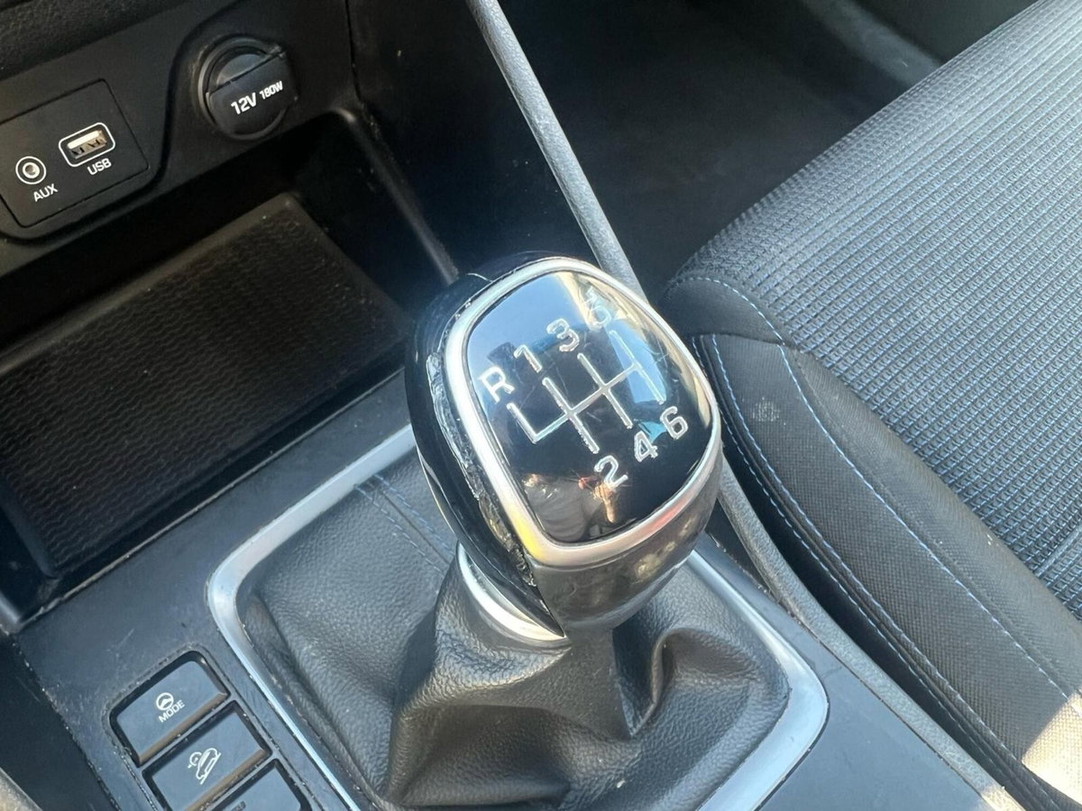 Hyundai Tucson 1.7 CRDi Comfort (16)