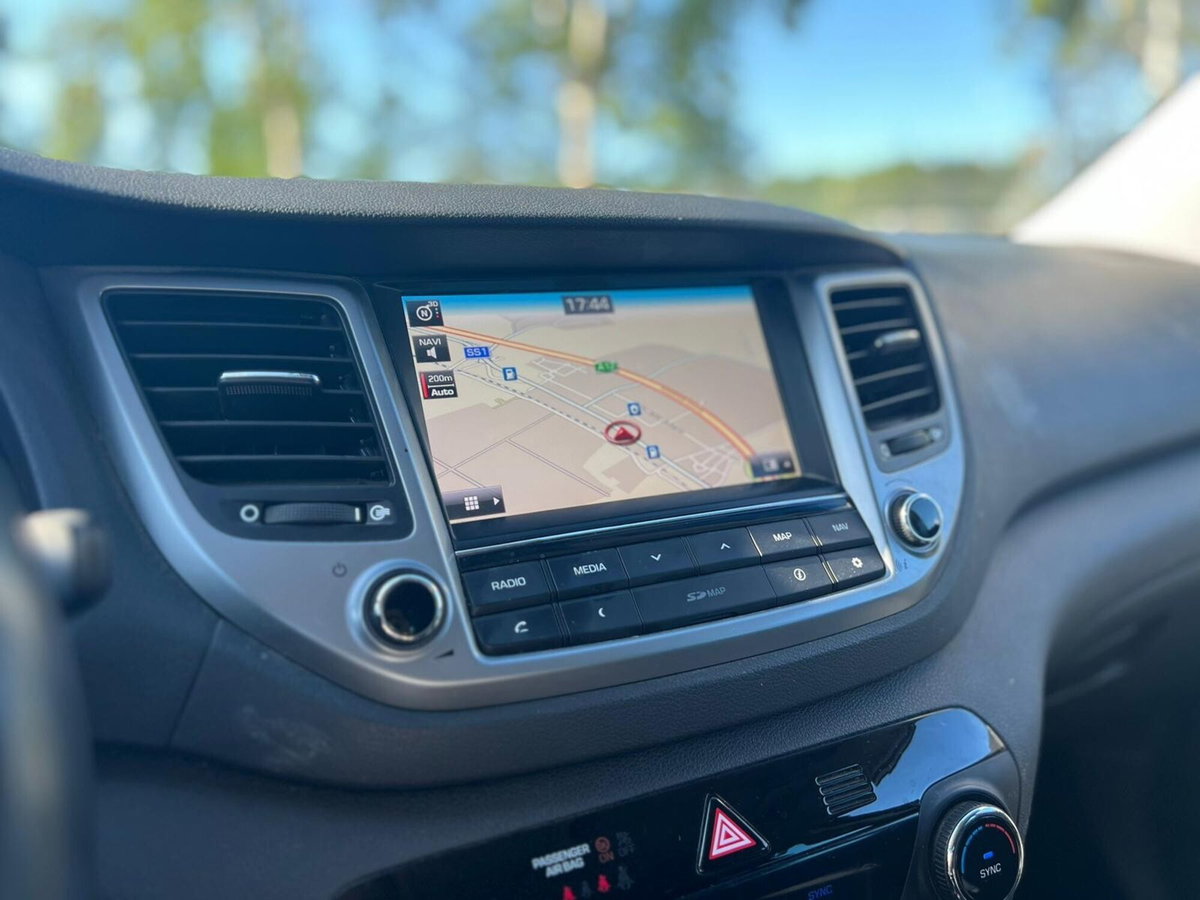Hyundai Tucson 1.7 CRDi Comfort (19)