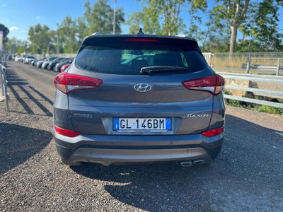 Hyundai Tucson 1.7 CRDi Comfort (2)