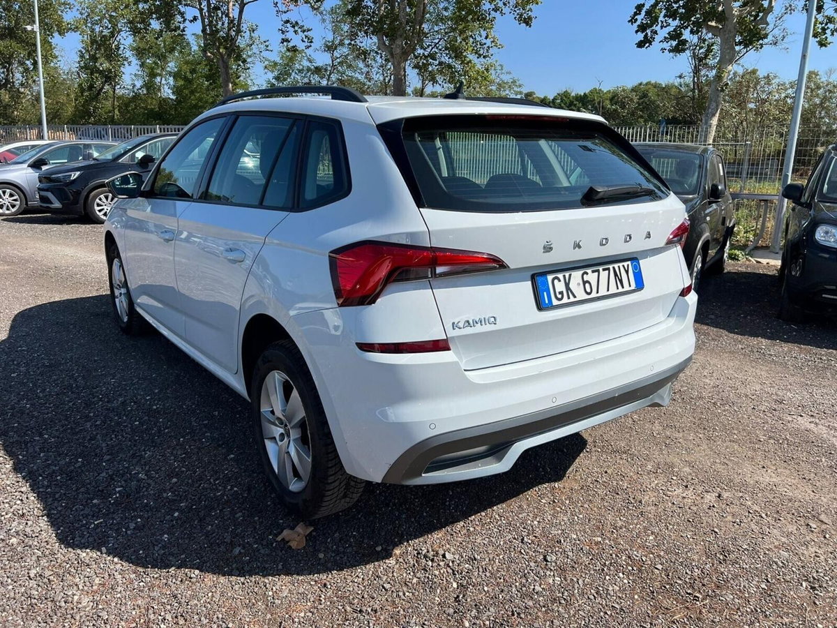 Skoda Kamiq 1.0 TSI 110 CV DSG Style (5)