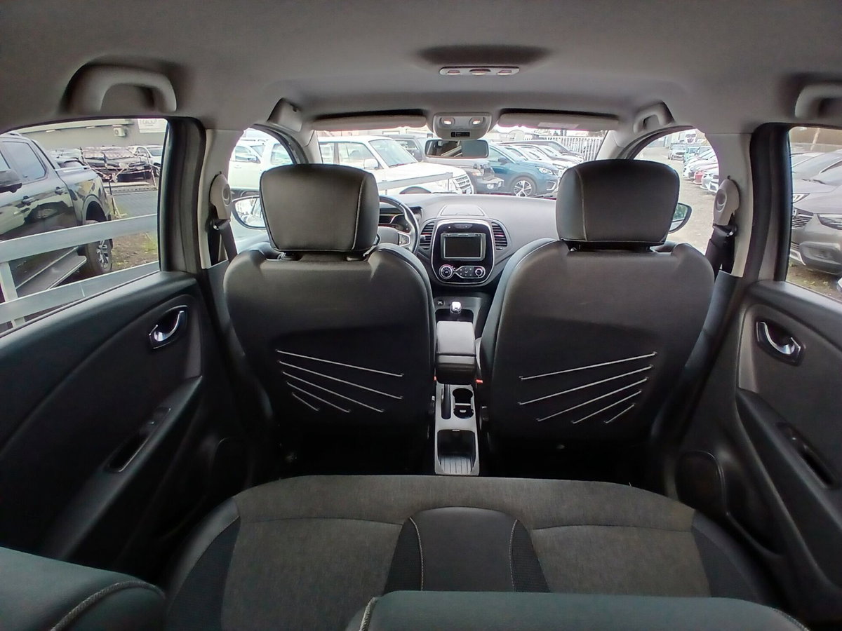 Renault Captur TCe 12V 90 CV Business (10)
