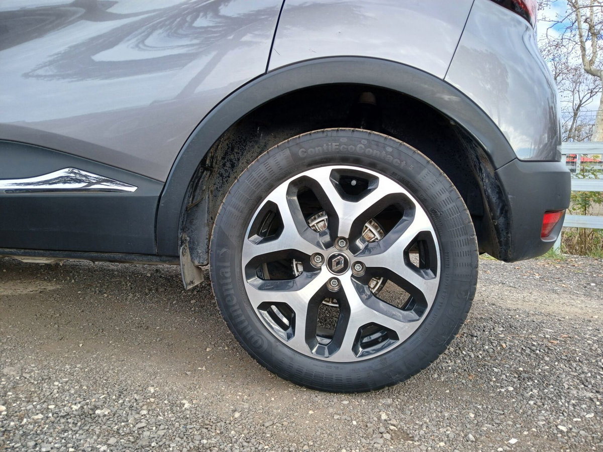 Renault Captur TCe 12V 90 CV Business (8)