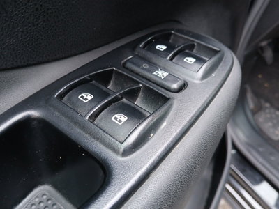 Fiat 500L 1.4 95 CV S&S Connect (17)