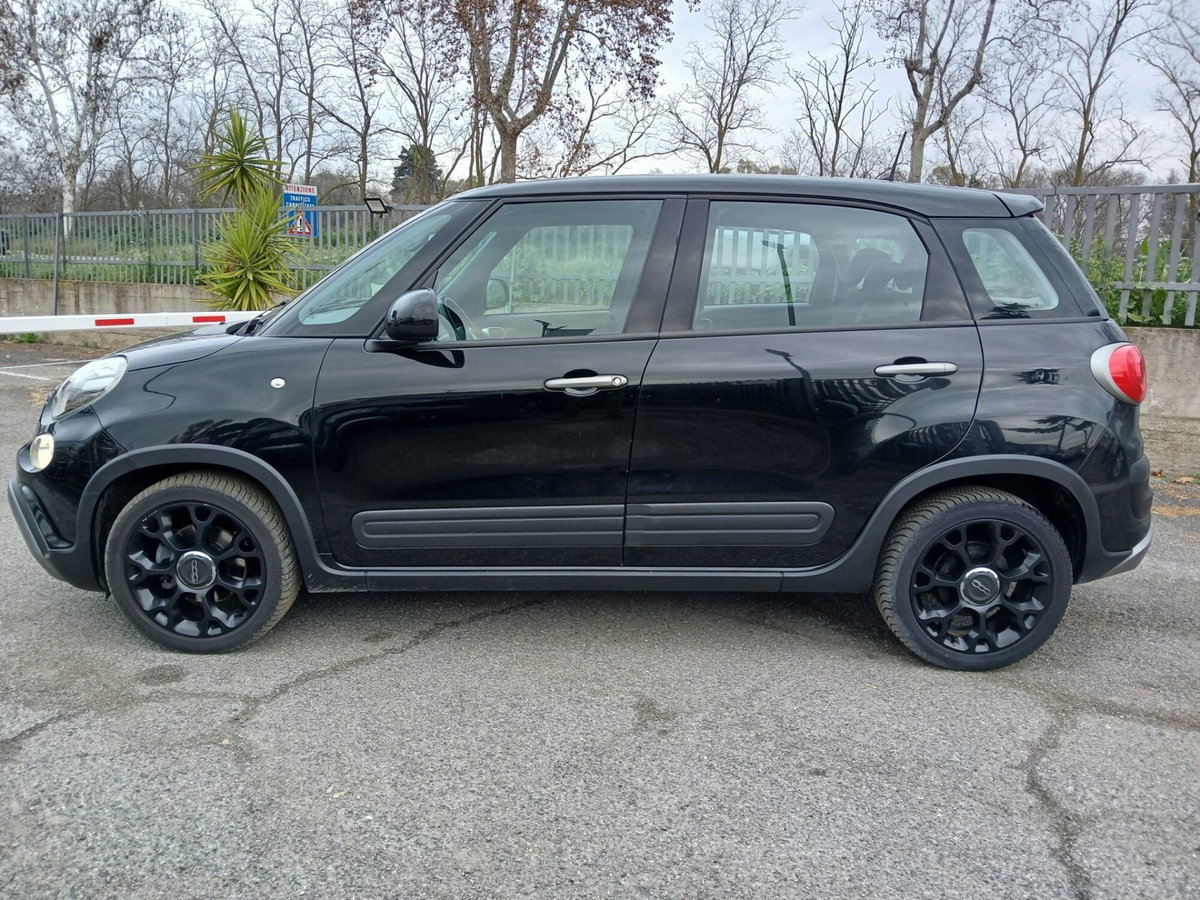 Fiat 500L 1.4 95 CV S&S Connect (2)