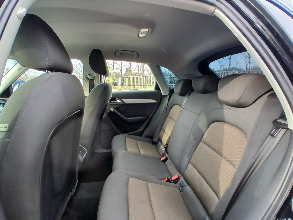 Audi Q3 2.0 TDI 177 CV quattro S tronic Business Plus (11)