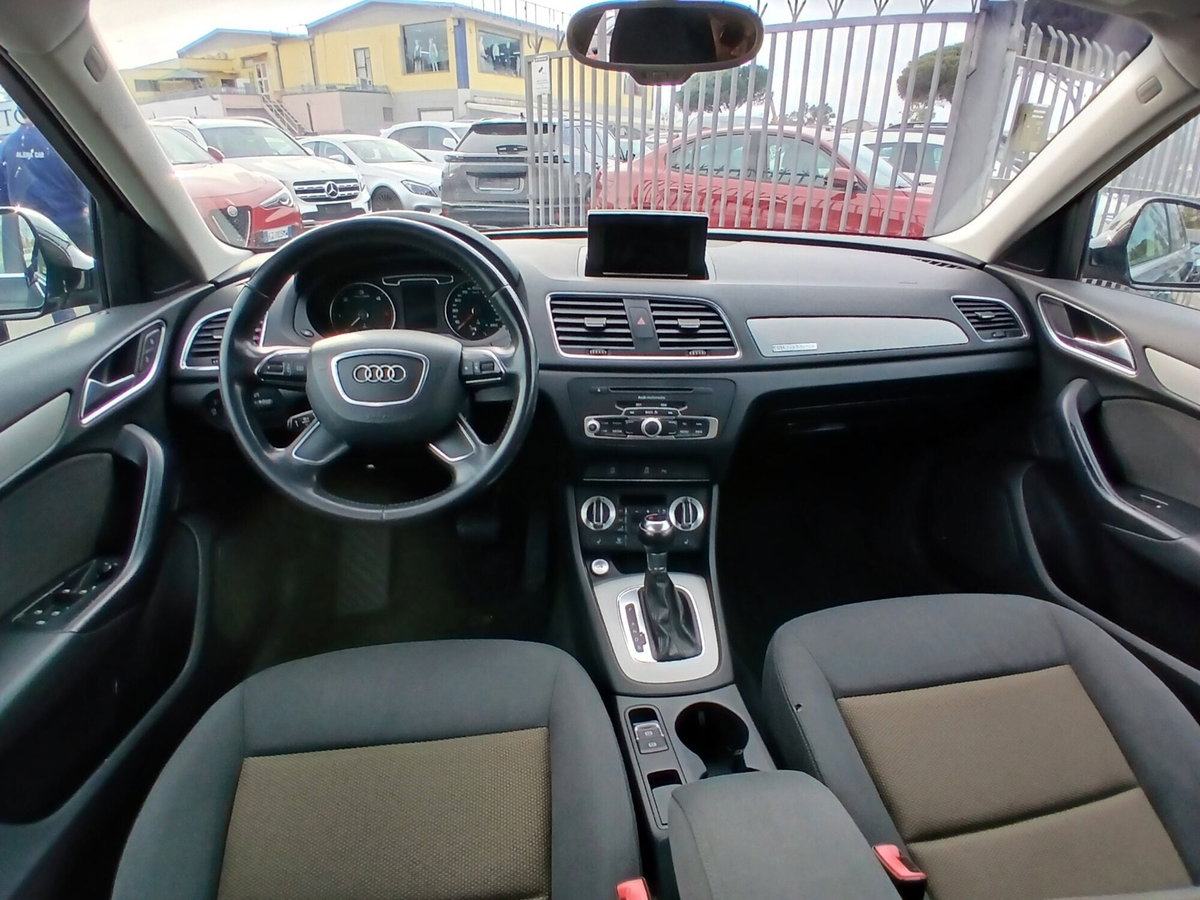 Audi Q3 2.0 TDI 177 CV quattro S tronic Business Plus (13)