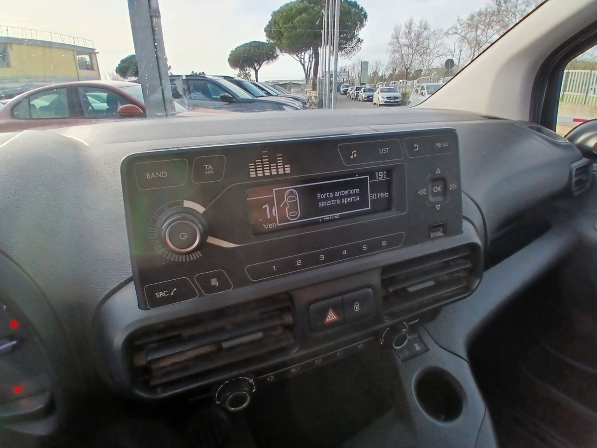 Citroen Berlingo Furgone BlueHDi 75 Van M Control (12)