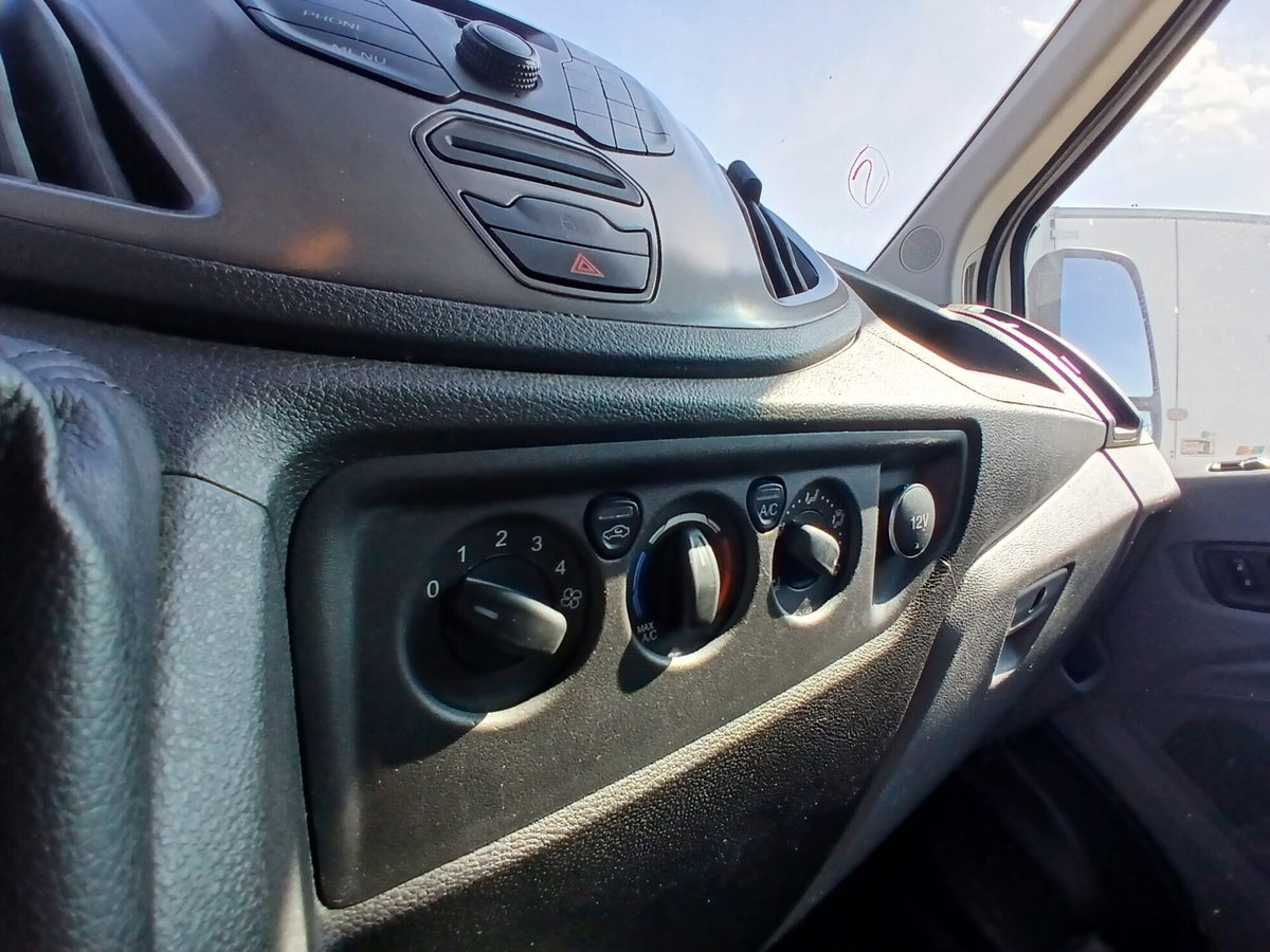 Ford Transit Furgone 350 2.0TDCi EcoBlue 170CV PL-SL-TA Furg. Jumbo Trend (15)