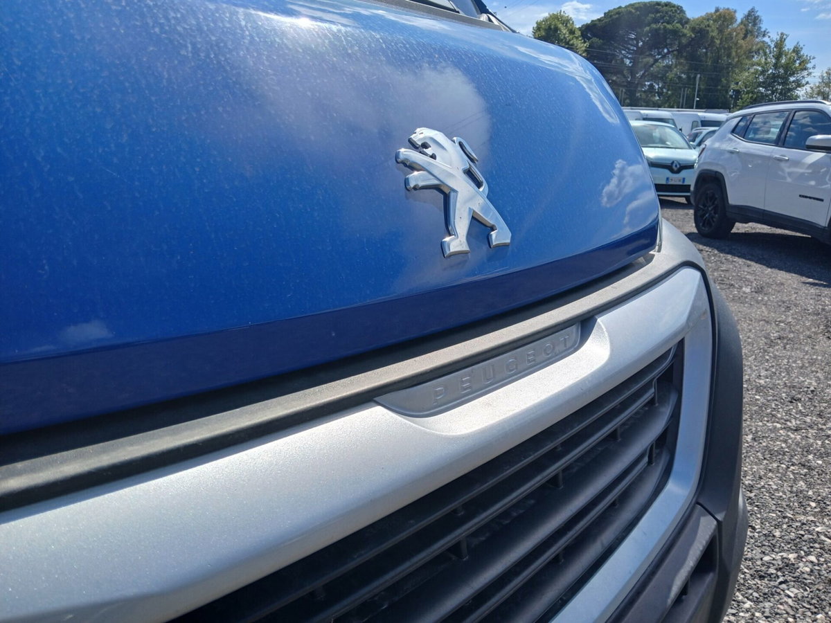 Peugeot Boxer Furgone 333 BlueHDi 140 S&S PM-TM Combi Comfort (8)