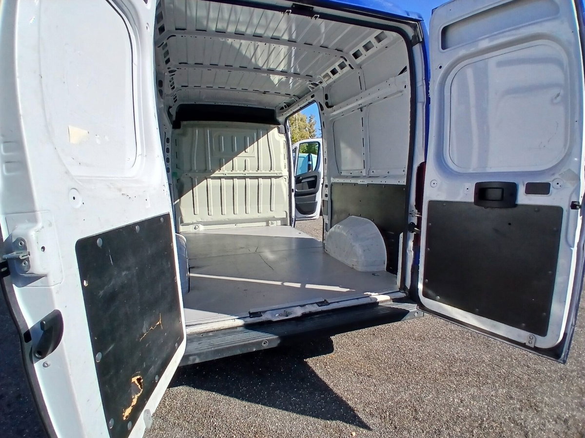 Peugeot Boxer Furgone 330 2.2 BlueHDi 140 S&S PC-TN Furgone Premium (8)