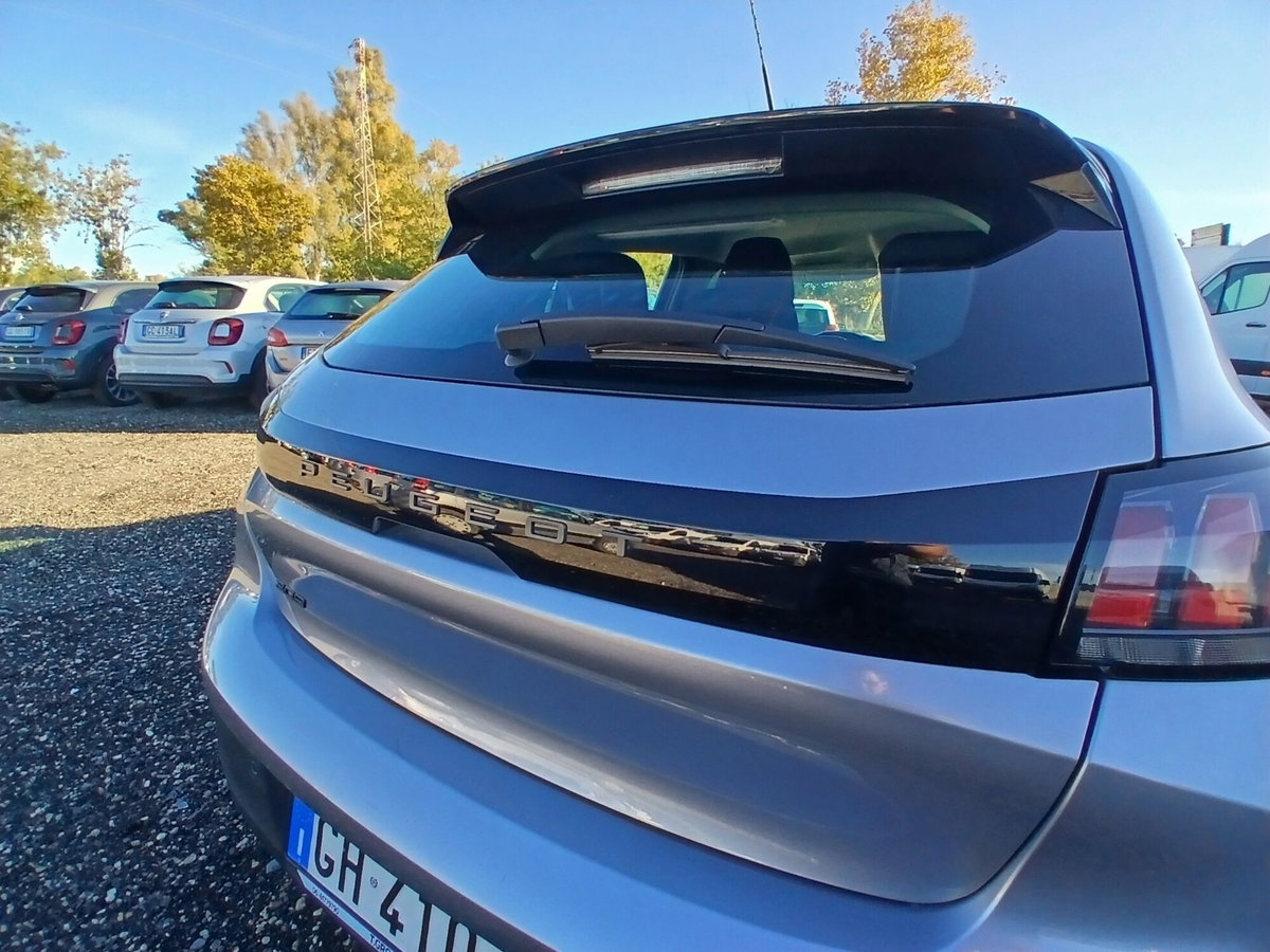Peugeot 208 PureTech 100 Stop&Start 5 porte Allure (11)