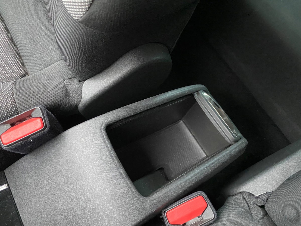 Citroen C3 Aircross BlueHDi 110 S&S Shine Pack (19)