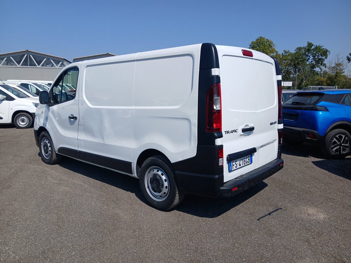Renault Trafic Furgone T27 1.6 dCi 145CV S&S PC-TN Furgone Ice (3)