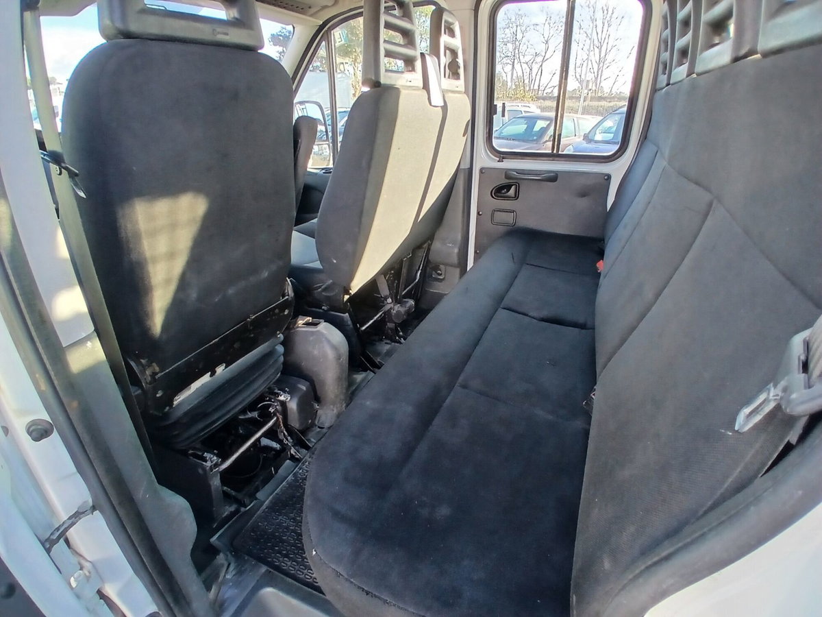 Iveco Daily Telaio 35C11D BTor 2.3 HPT PL-DC-RG Cabinato (10)