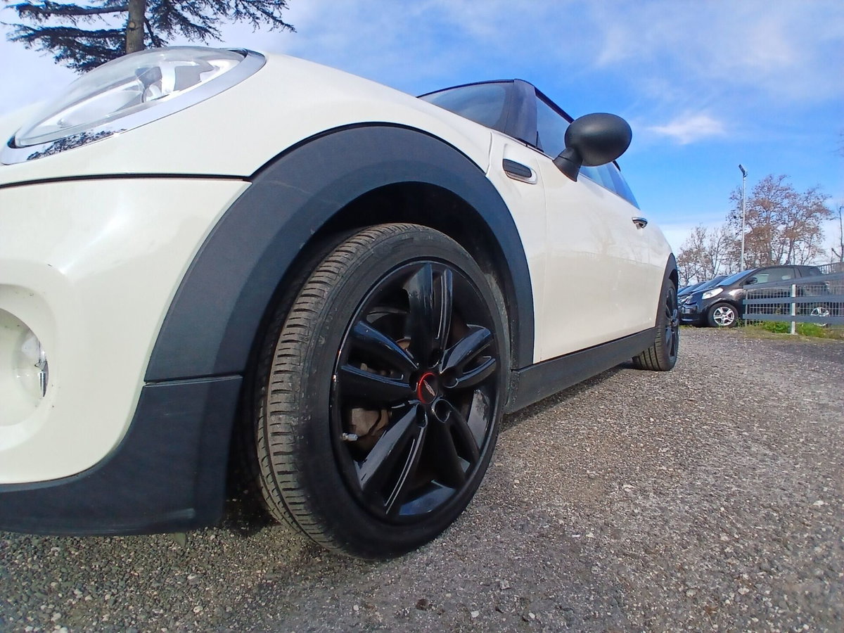 MINI Mini 1.2 One 75 CV (9)