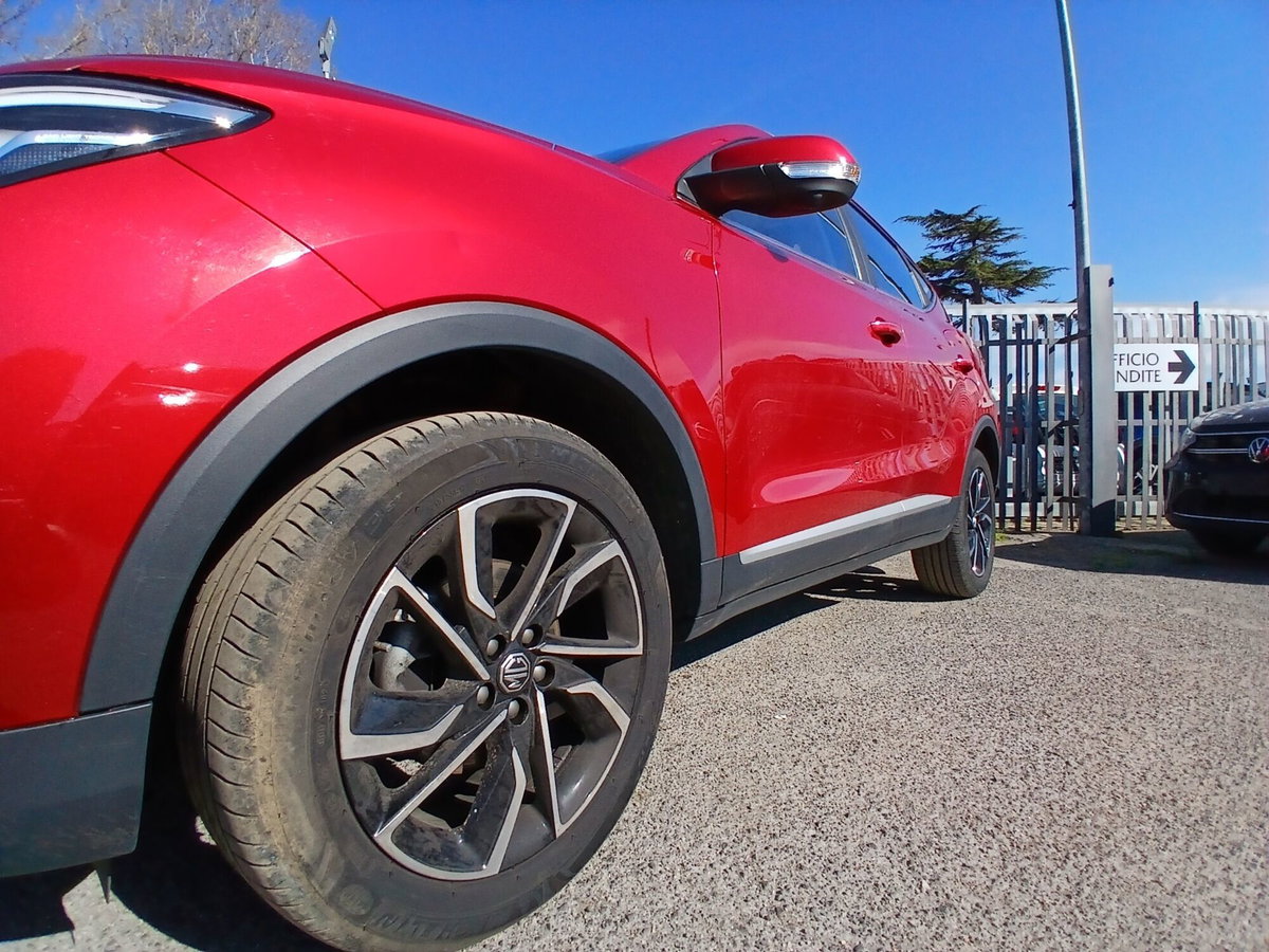 Mg ZS (2021-->) ZS 1.0T-GDI aut. Comfort (9)