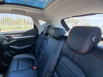 Mg ZS (2021-->) ZS 1.0T-GDI aut. Comfort (18)
