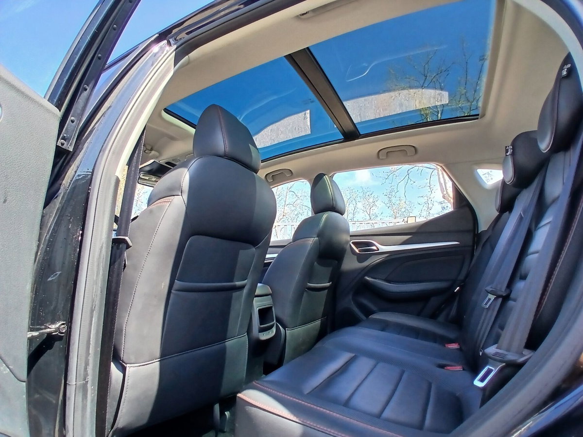 Mg ZS (2021-->) ZS 1.0T-GDI aut. Comfort (19)
