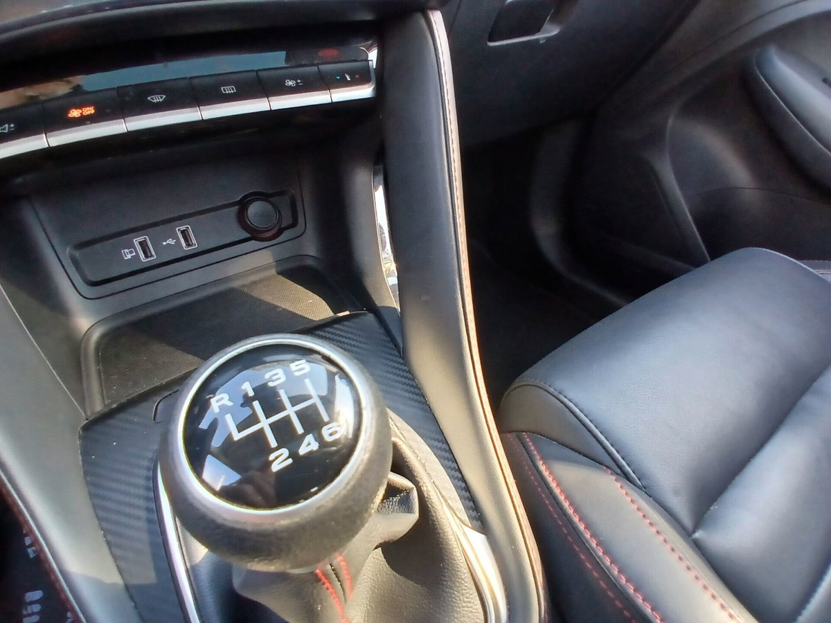 Mg ZS (2021-->) ZS 1.0T-GDI aut. Comfort (16)
