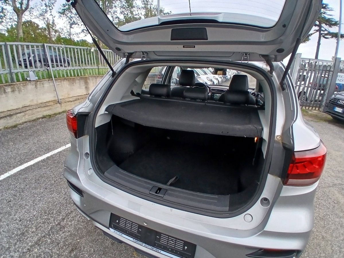 Mg ZS (2021-->) ZS 1.0T-GDI aut. Comfort (15)