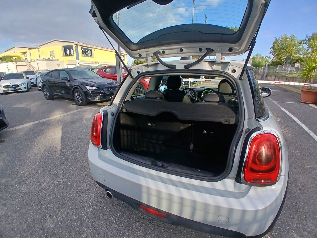 MINI Mini 1.5 Cooper Resolute (19)