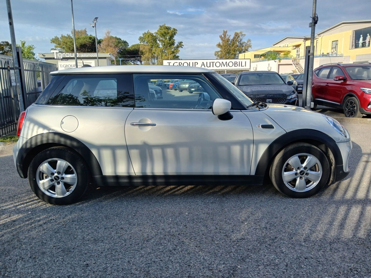 MINI Mini 1.5 Cooper Resolute (4)