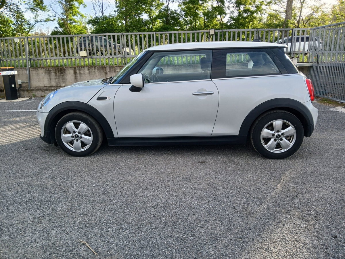 MINI Mini 1.5 Cooper Resolute (8)