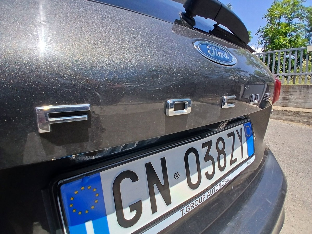 Ford Focus Station Wagon 1.0 EcoBoost Hybrid 125 CV SW ST-Line (15)
