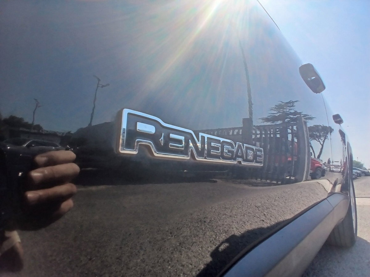 Jeep Renegade 1.6 Mjt 120 CV Limited (12)