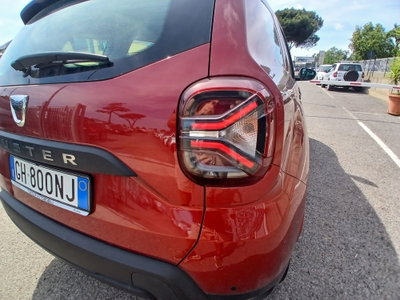 Dacia Duster 1.0 TCe 100 CV ECO-G 4x2 Prestige (12)