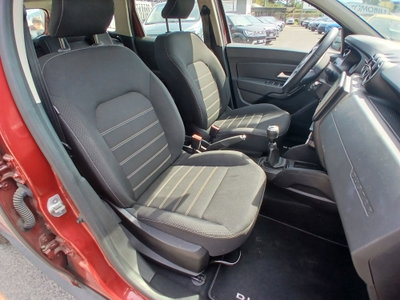 Dacia Duster 1.0 TCe 100 CV ECO-G 4x2 Prestige (17)