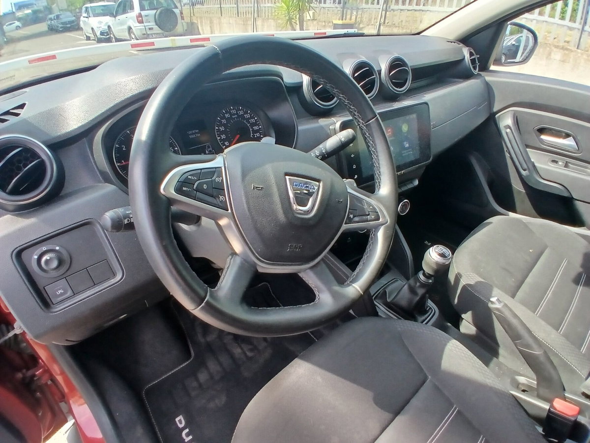 Dacia Duster 1.0 TCe 100 CV ECO-G 4x2 Prestige (20)