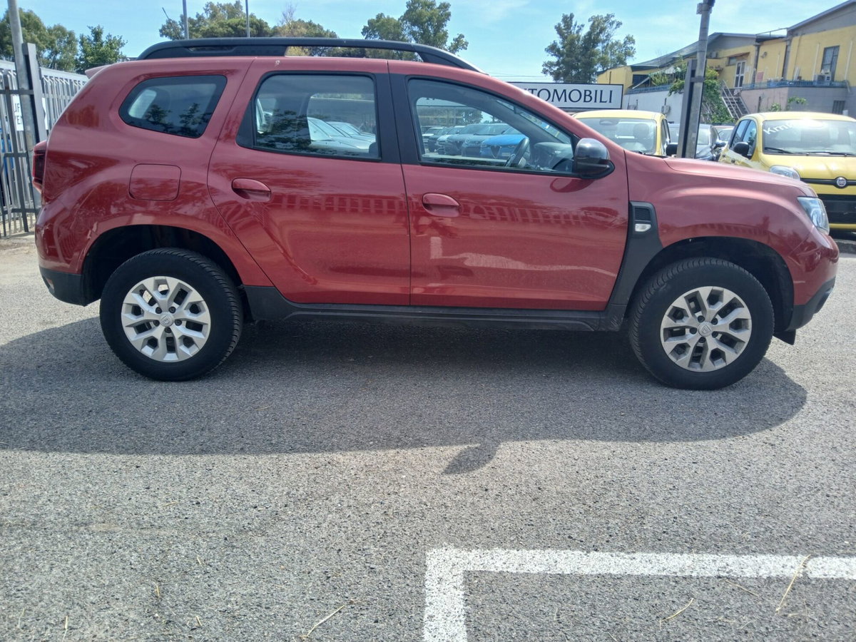 Dacia Duster 1.0 TCe 100 CV ECO-G 4x2 Prestige (4)