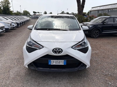 Toyota Aygo Connect 1.0 VVT-i 72 CV 5 porte x-play (4)