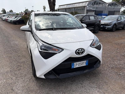 Toyota Aygo Connect 1.0 VVT-i 72 CV 5 porte x-play (7)