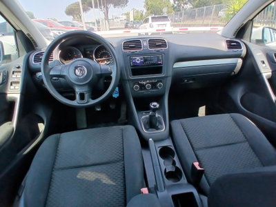 Volkswagen Golf 1.6 TDI DPF 5p. Comfortline (17)