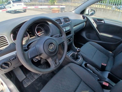 Volkswagen Golf 1.6 TDI DPF 5p. Comfortline (19)