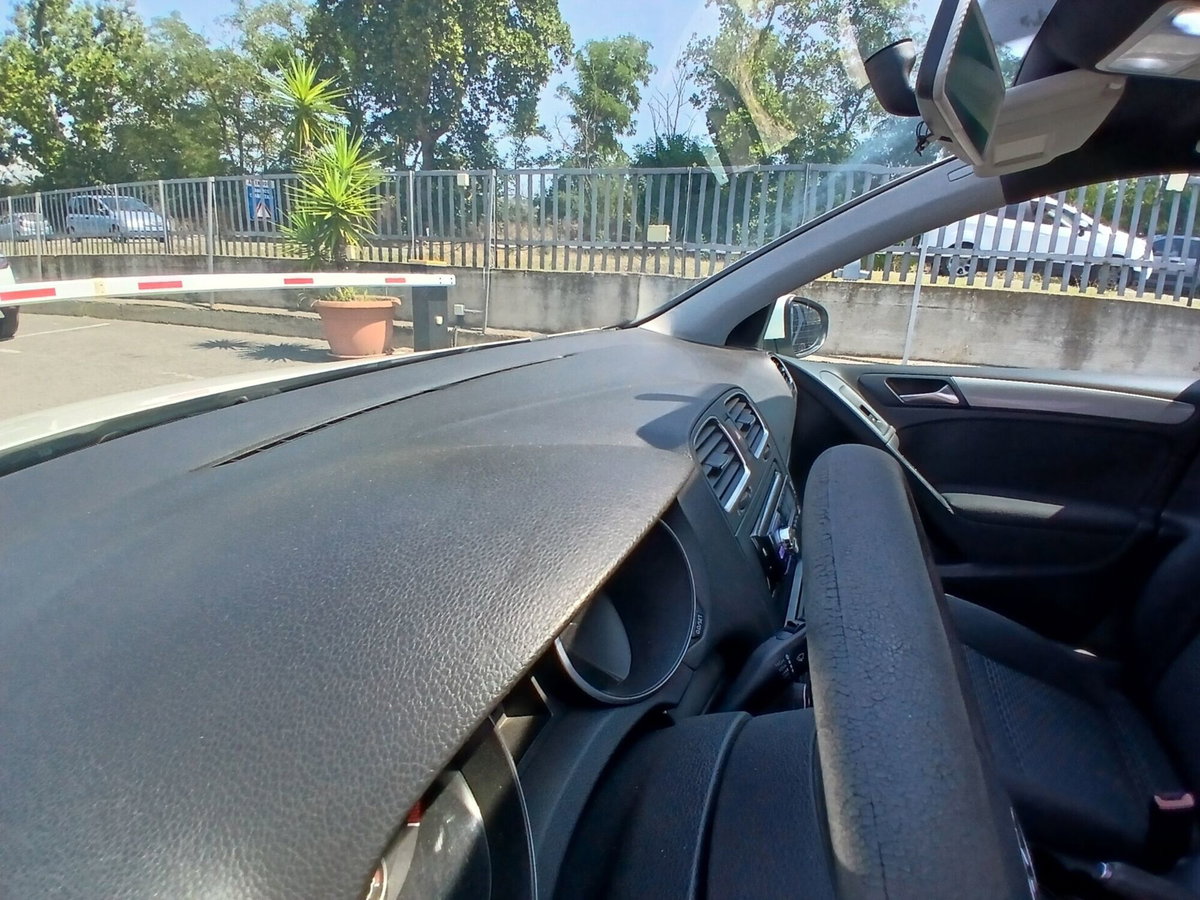 Volkswagen Golf 1.6 TDI DPF 5p. Comfortline (20)