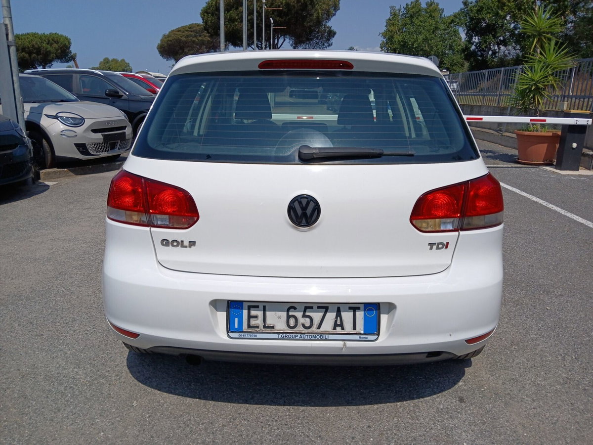 Volkswagen Golf 1.6 TDI DPF 5p. Comfortline (6)
