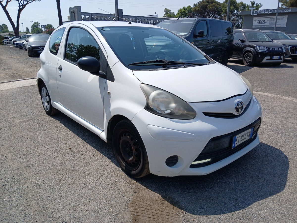 Toyota Aygo 1.0 12V VVT-i 3 porte Active Connect (3)
