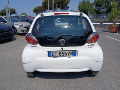 Toyota Aygo 1.0 12V VVT-i 3 porte Active Connect (6)