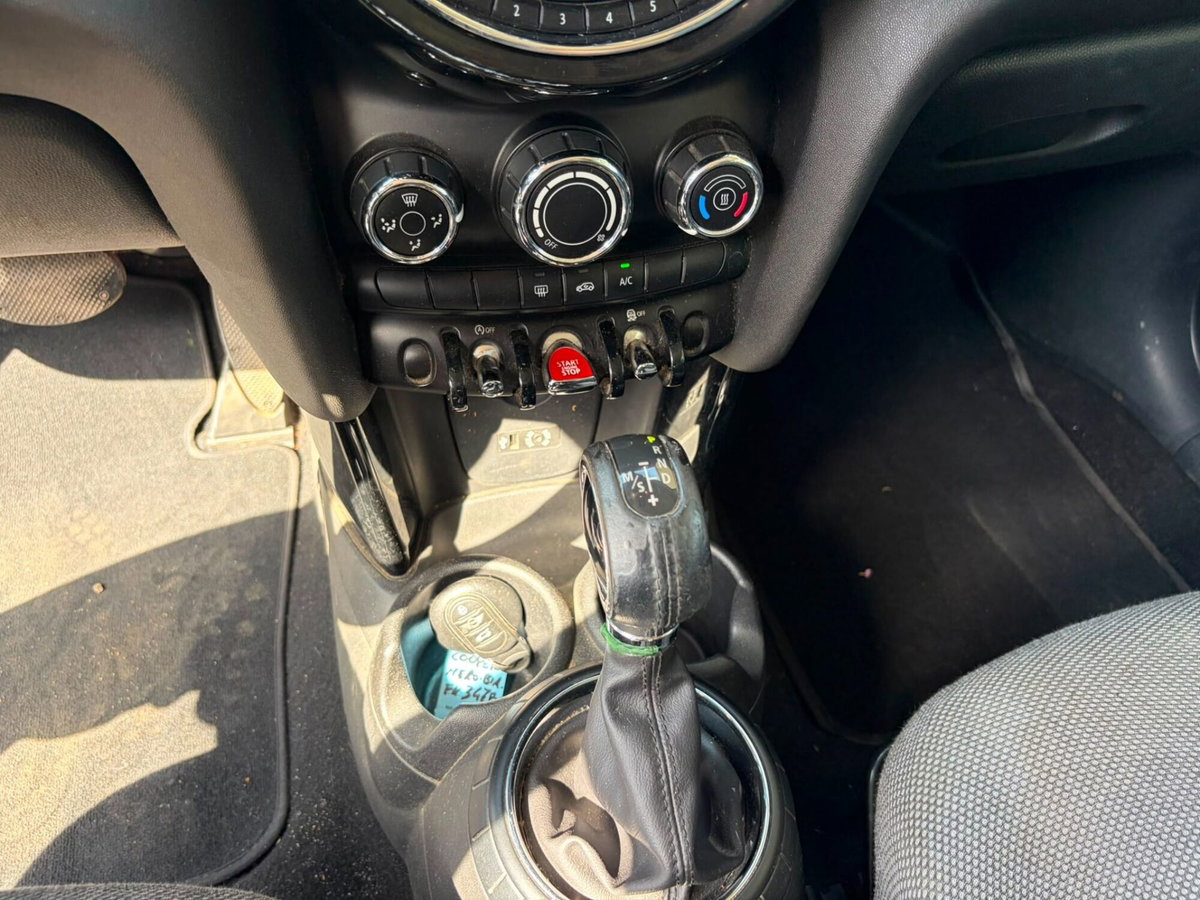 MINI Mini 1.5 Cooper Resolute (16)