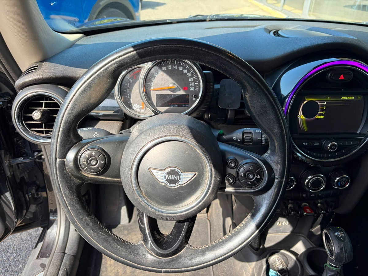 MINI Mini 1.5 Cooper Resolute (6)