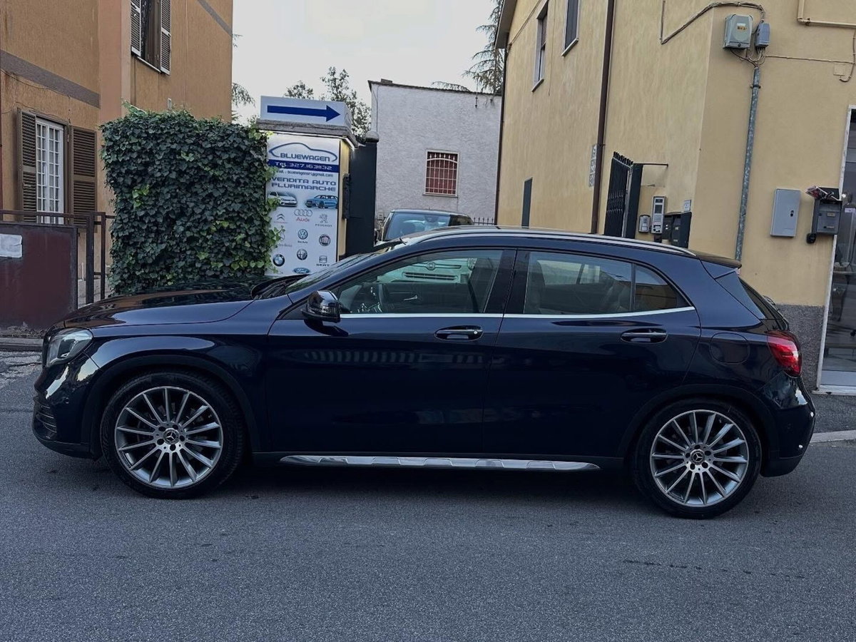 Mercedes-Benz GLA SUV 220 d Automatic 4Matic Premium (12)